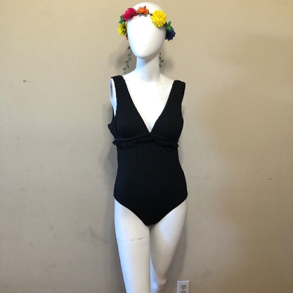Chelsea28 Ruffle Trim One-Piece Swimsuit Size Lg - Picture 3 of 12